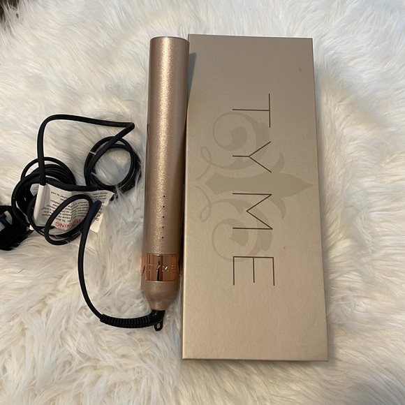 TYME PRO Hair Iron - Picture 2 of 9